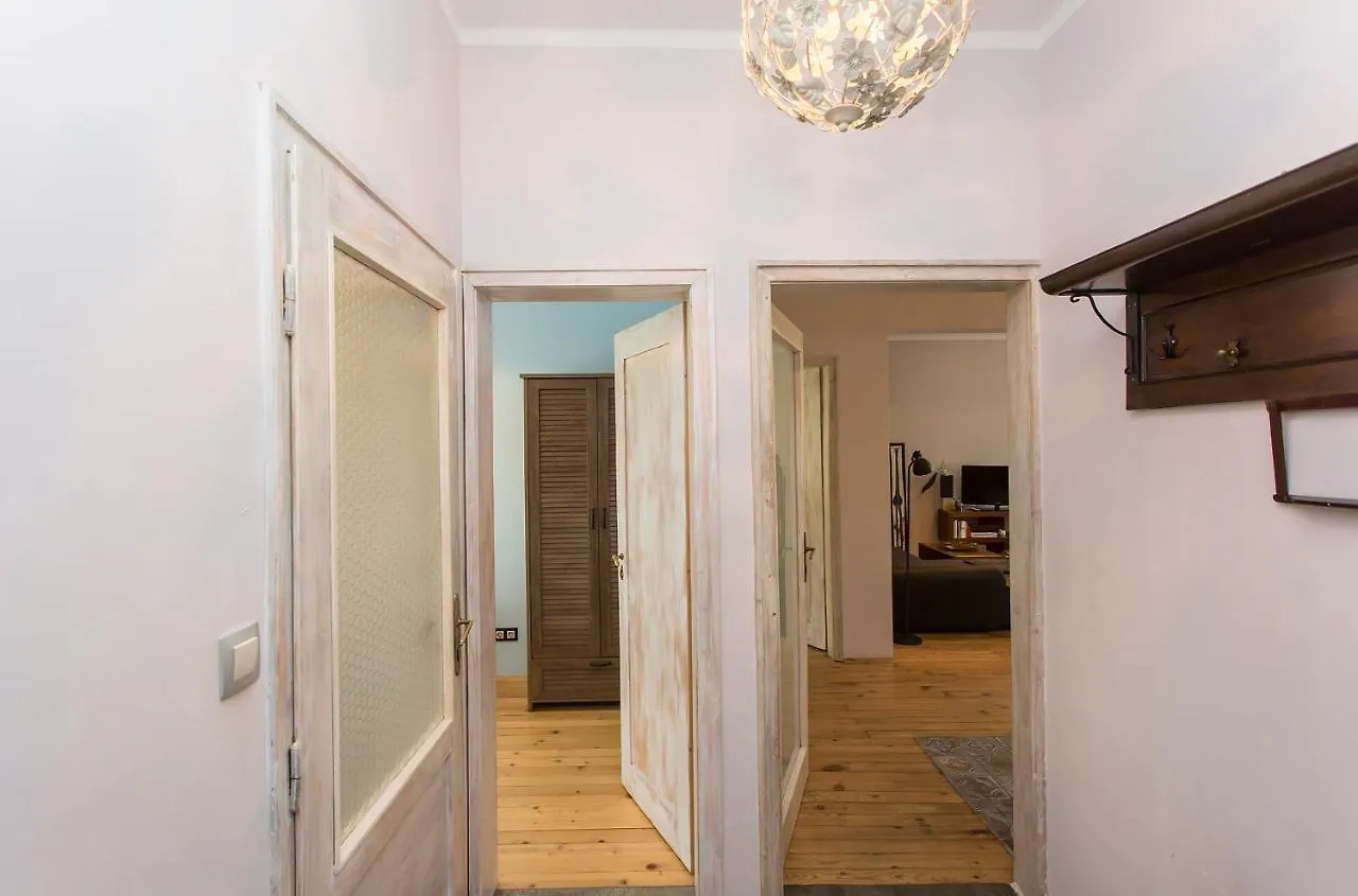 Colorful 2Bdr Apartment In The City Center Sofia
